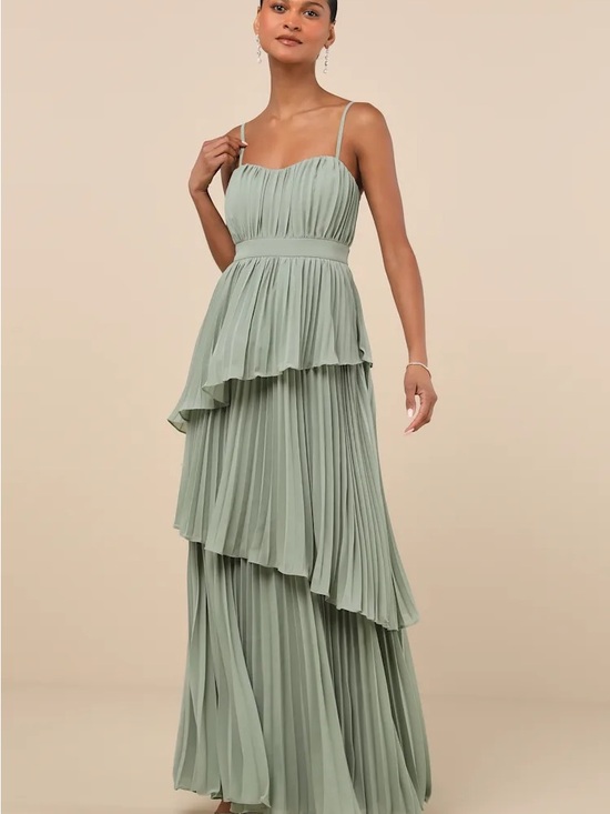 Lulus Dresses & Skirts - NWT Sz S Lulus Jehona Sage Brush Pleated Tiered Maxi Dress Green